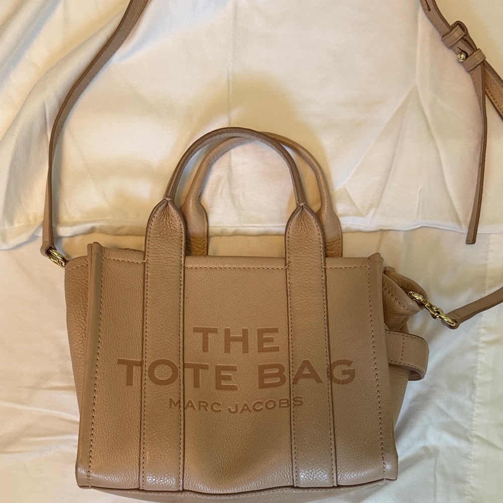 Marc Jacobs Tan Tote Bag